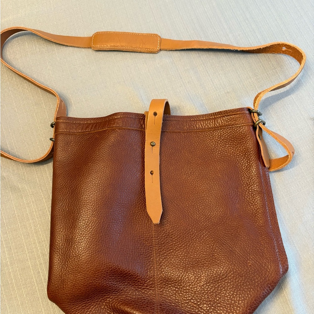 Elegant Brown Leather Shoulder Bag- TM1985